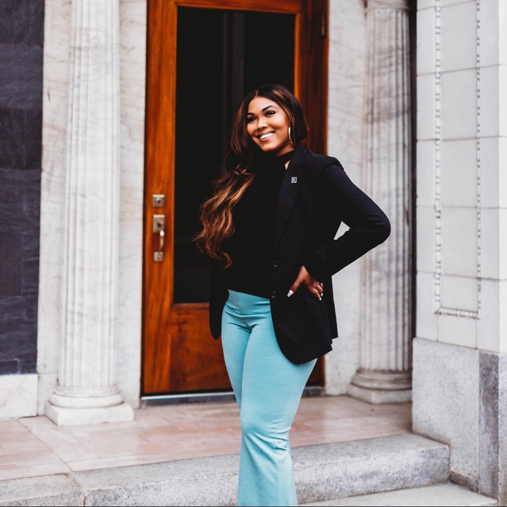 Meet your Posher, Mickey